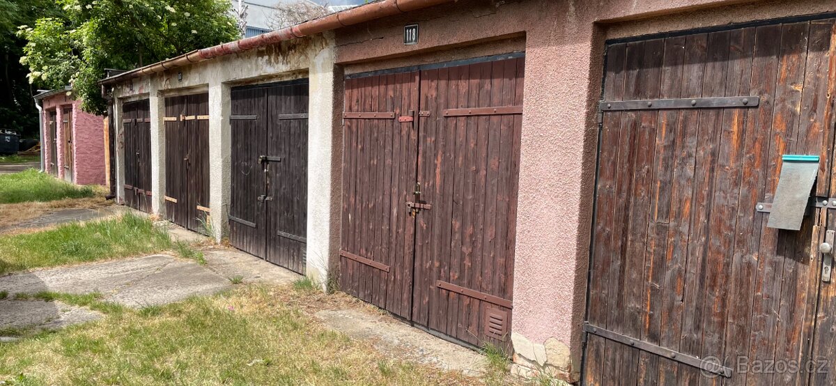 Garaz v Dubí u Teplic