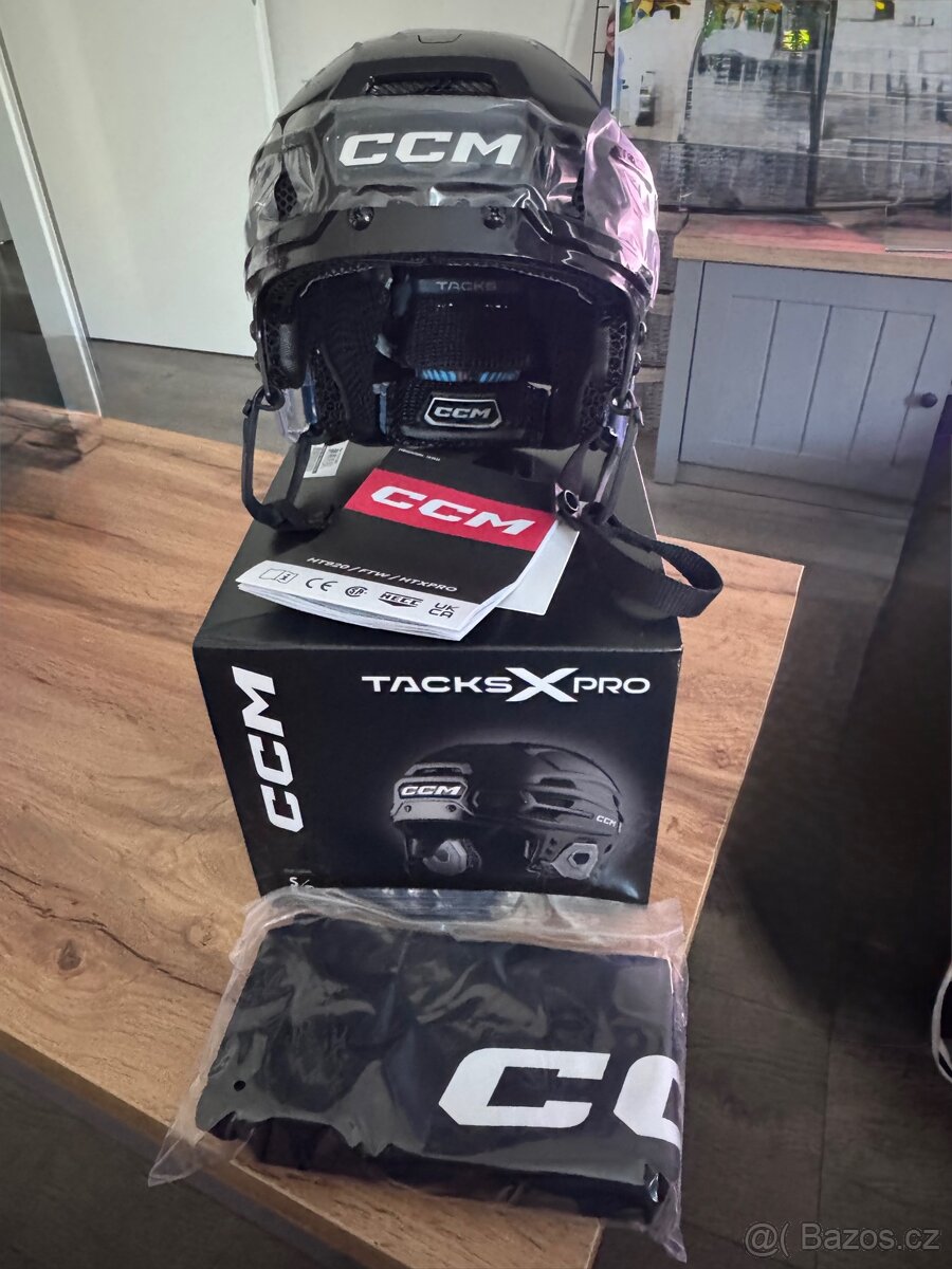 Helma CCM Tacks X Pro vel. S