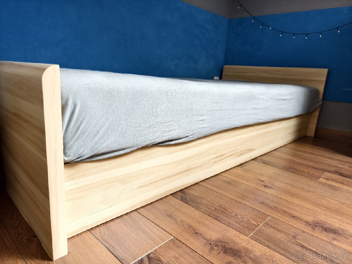 Detská postel s úložným prostorem