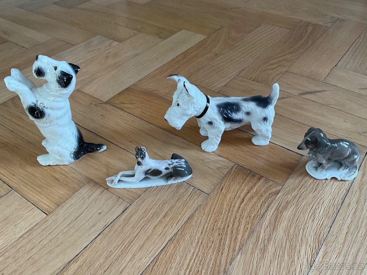 Starožitné porcelánové figurky psů