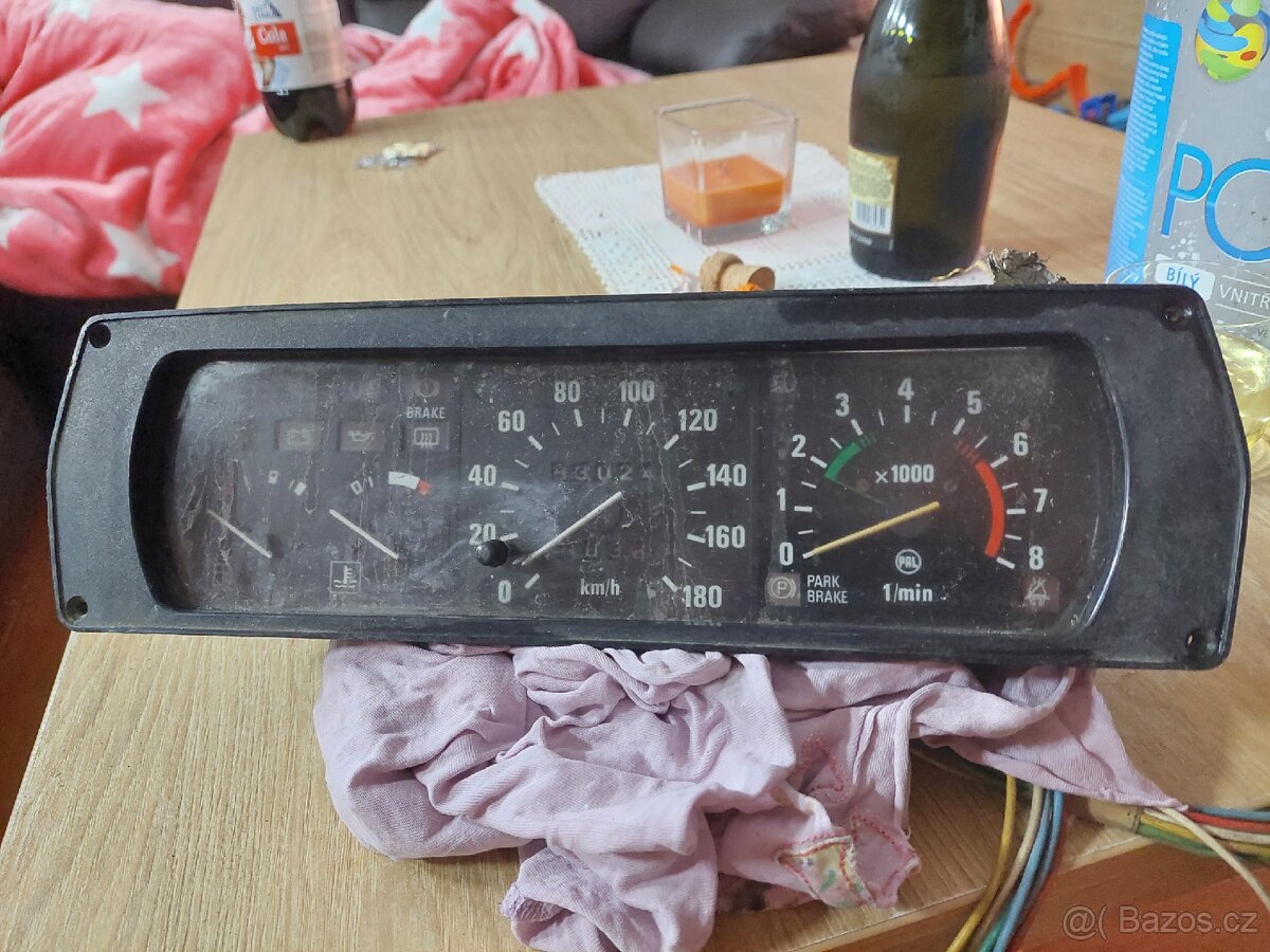 Škoda Rapid /Garde přístroje