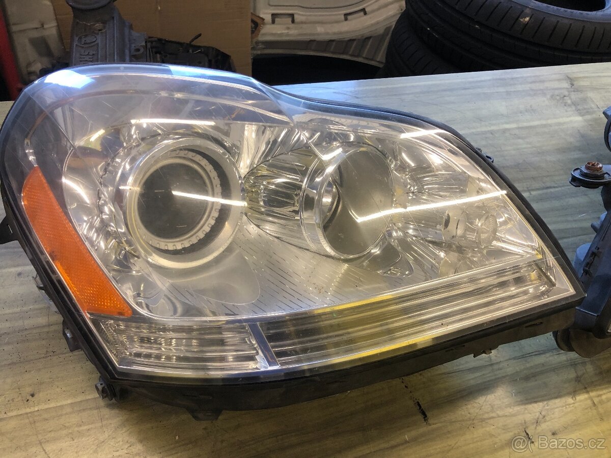 Mercedes GL W164, A164 820 83 61, A 164 820 82 61