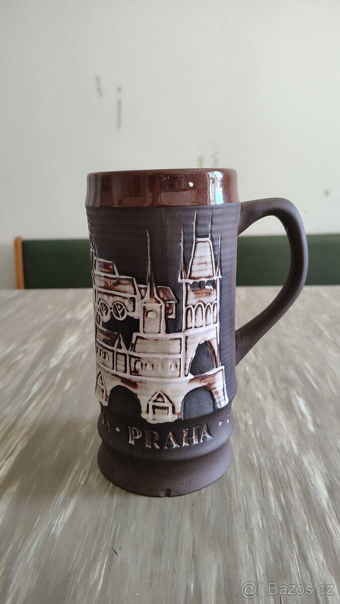 Retro kameninový hrací džbán Praha