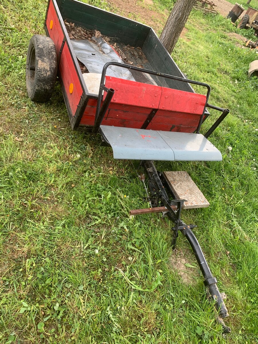 Vlečka za teru, traktor
