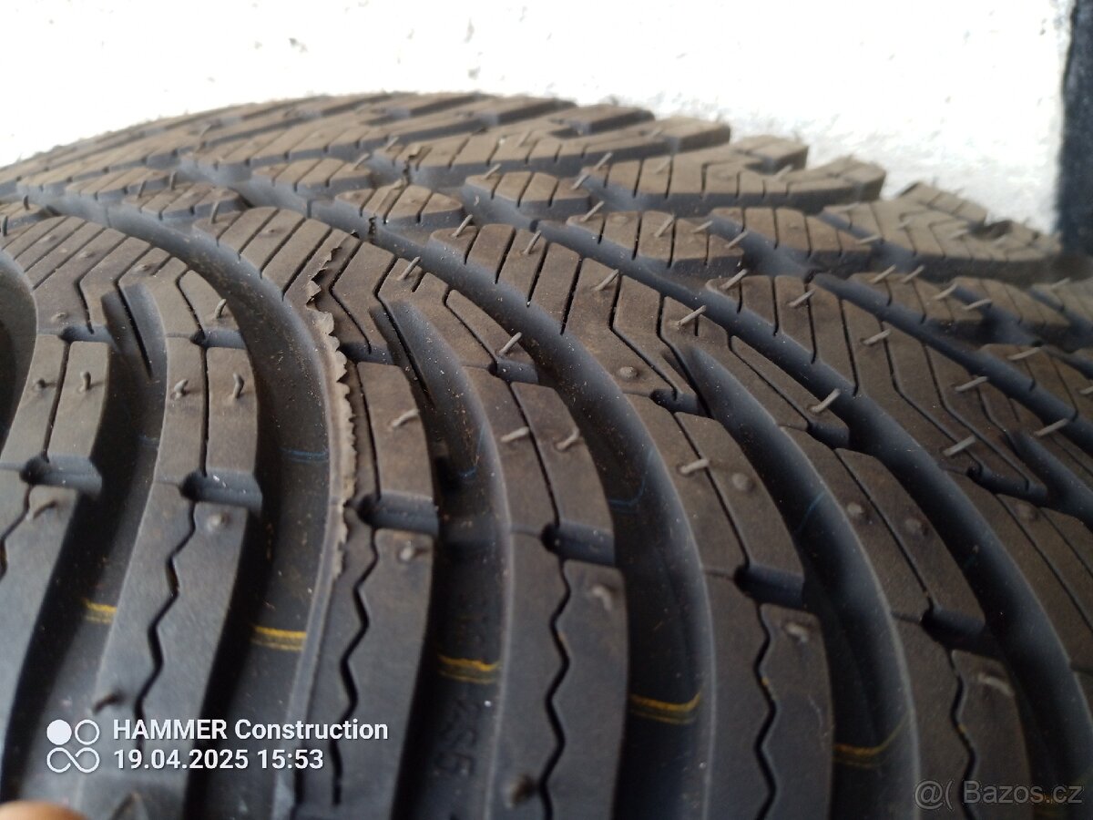 Zimní Pneumatiky 4x.215/55 R16