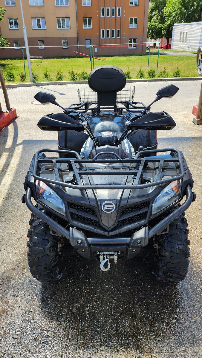 Pracovní čtyřkolka CF MOTO Gladiator 520