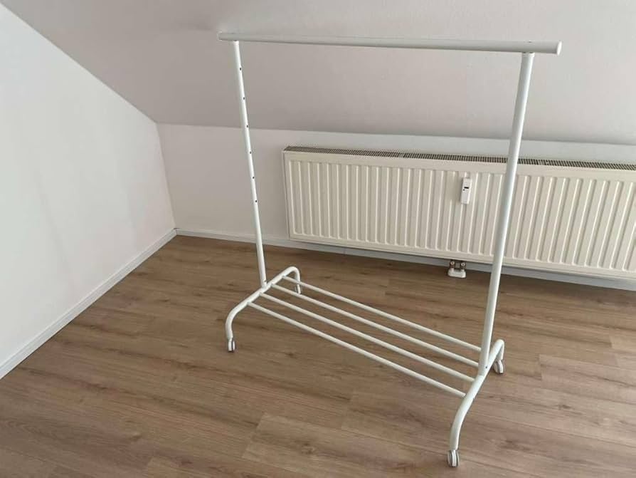 Ikea Rigga šatní stojan sluha na oblečení