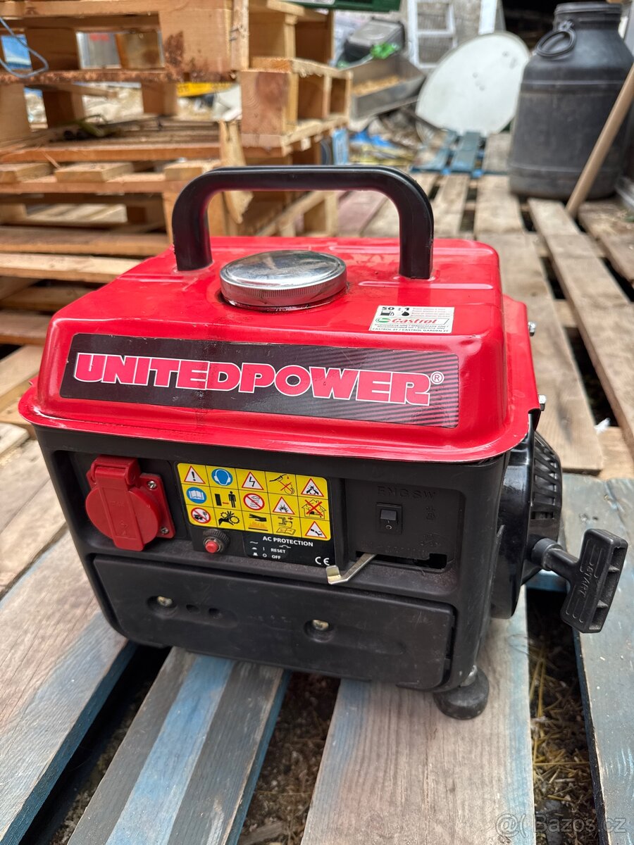 Elektrocentrála UNITEDPOWER GG 950 DC 720W 230V benzínová