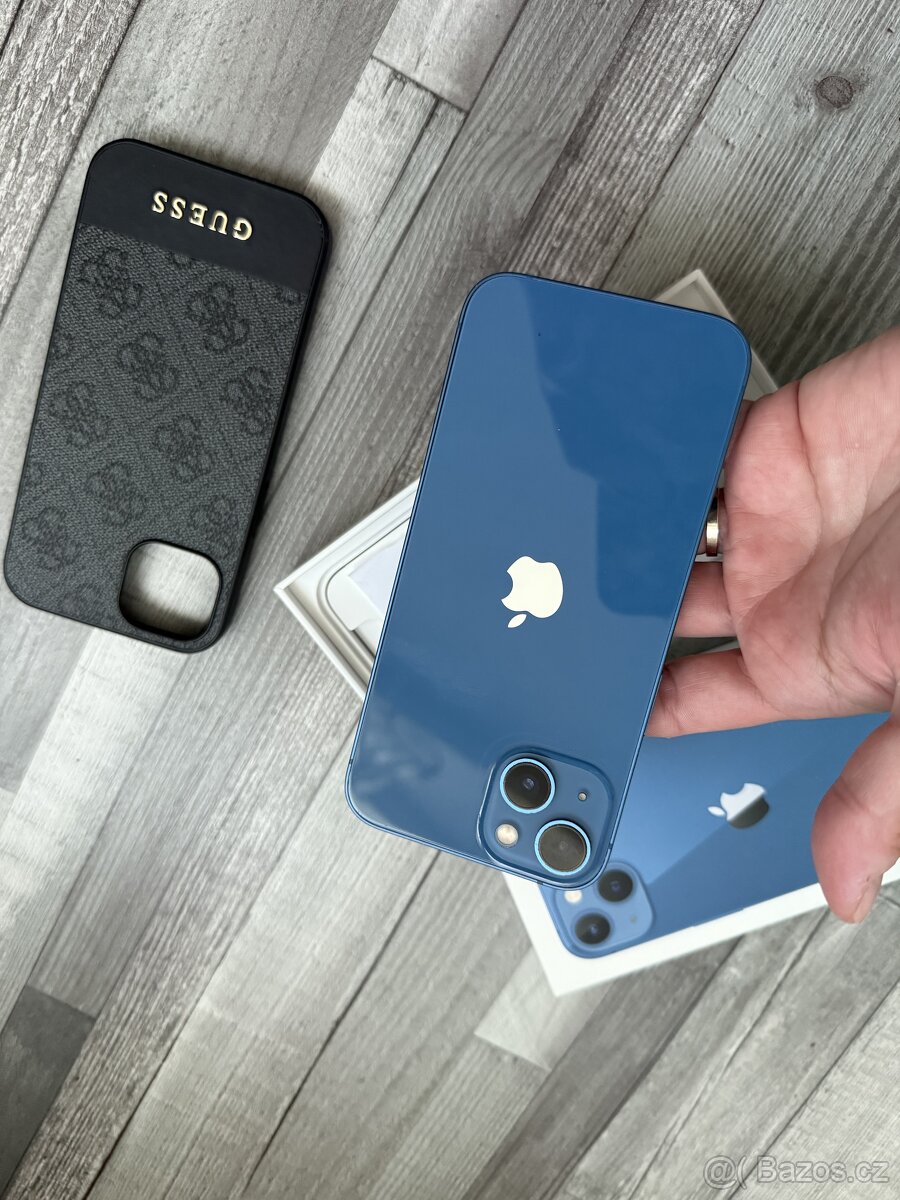 Apple iPhone 13 blue