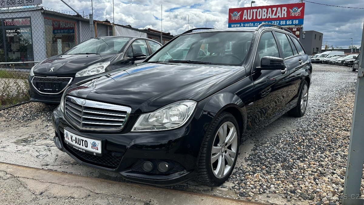 Mercedes-Benz C220CDi 125kW ALU,Tažné,Navi