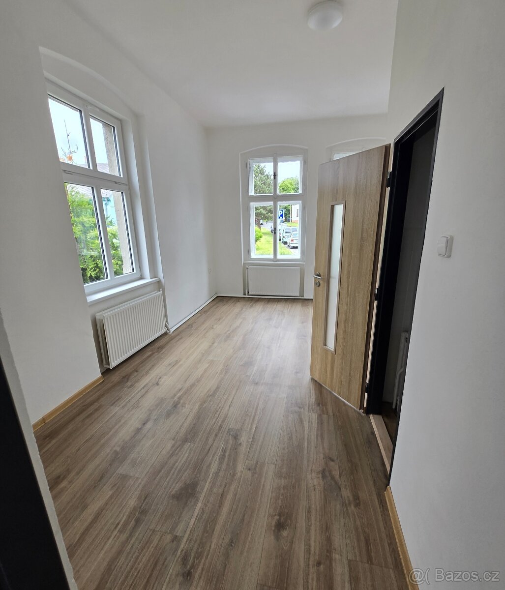 Pronájem prostor 2+1 po rekonstrukci - 55m2