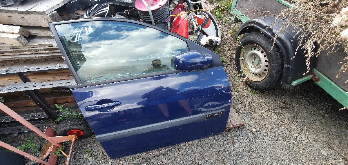 Predni dveře Renault megane
