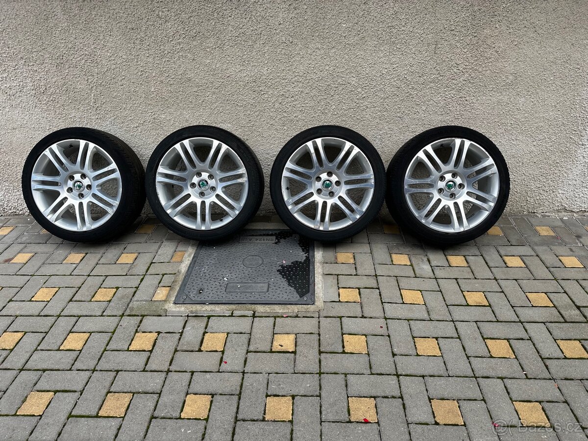 Alu kola Škoda Superb 2 Themisto R18 5X112 PNEU 225/40 R18.
