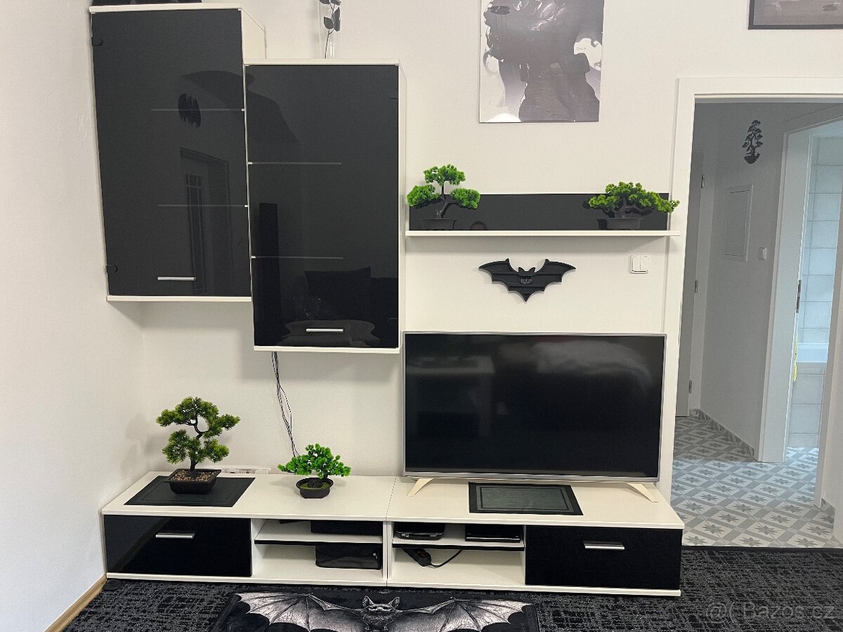 TV stěna