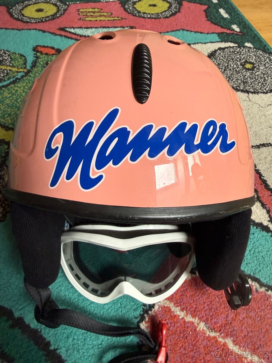 Dětská lyžařská helma Manner
