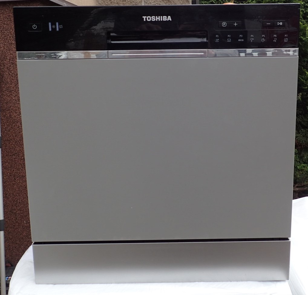 Stolní myčka TOSHIBA DW-08T2EE(S)-CZ čti...