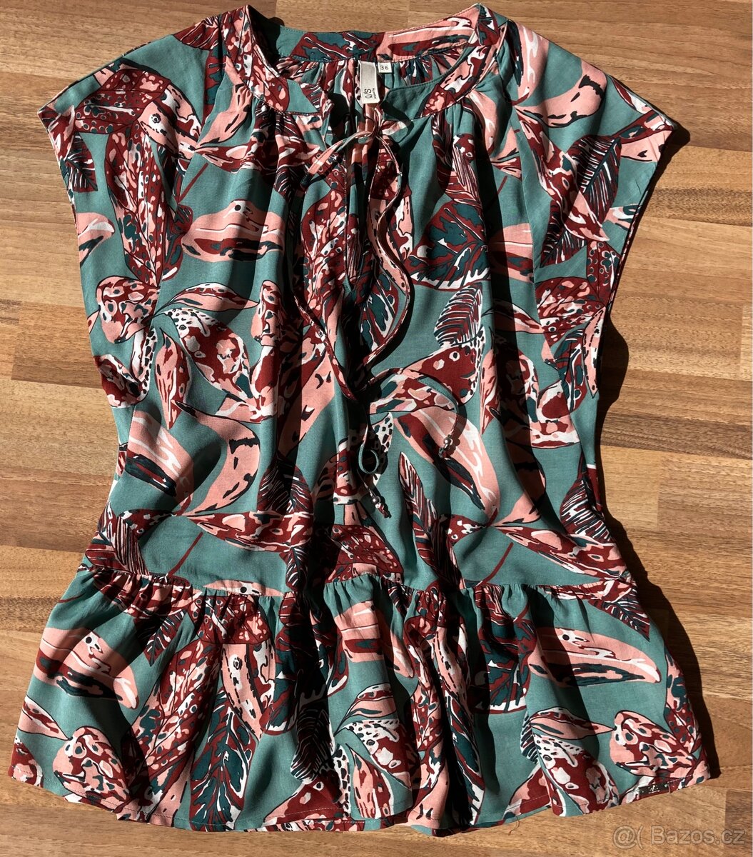 Letní vzdušný top Quiksilver, vel.M