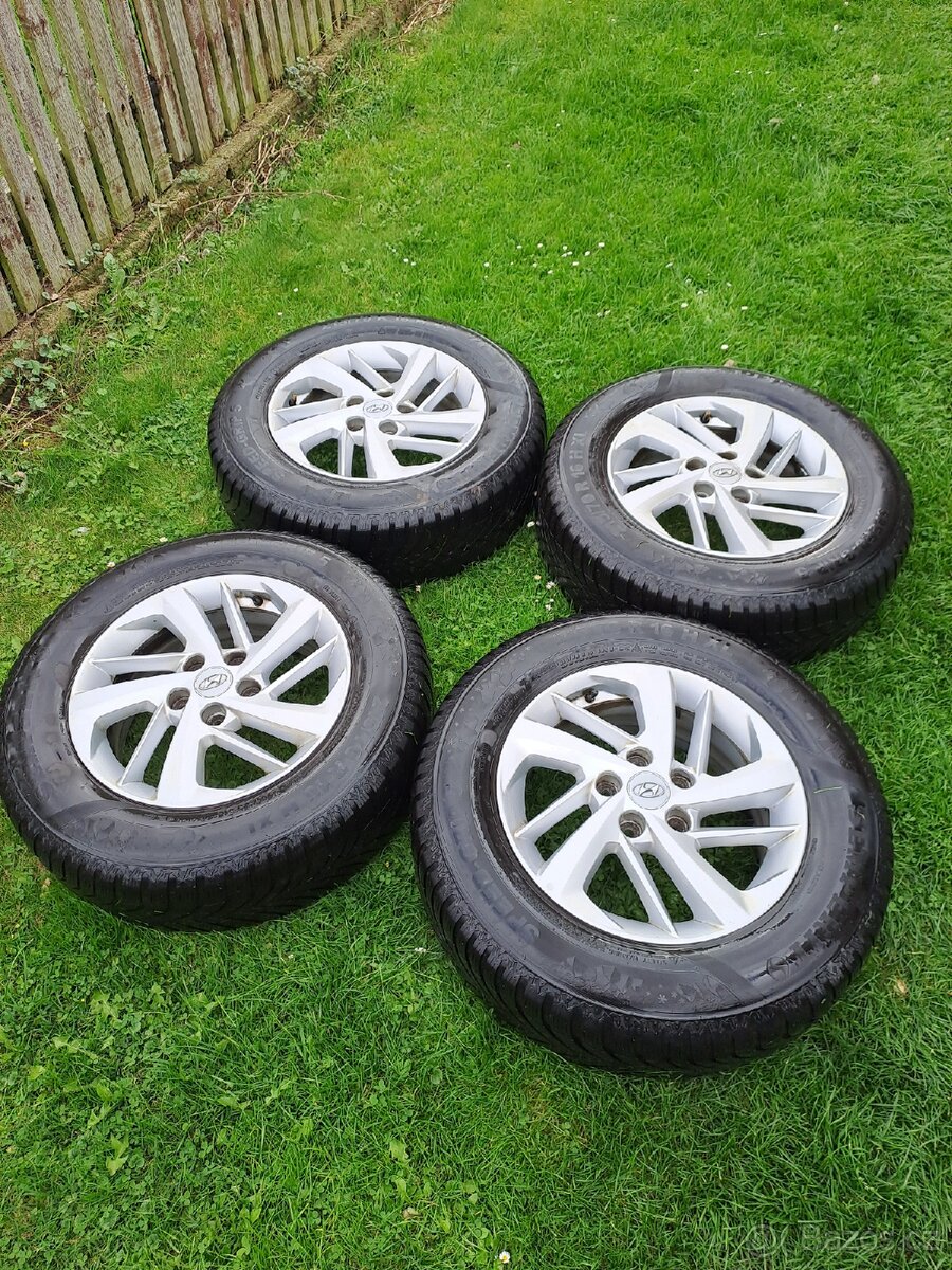 ALU kola original Hyundai Tucson + 4x nové zimní pneu