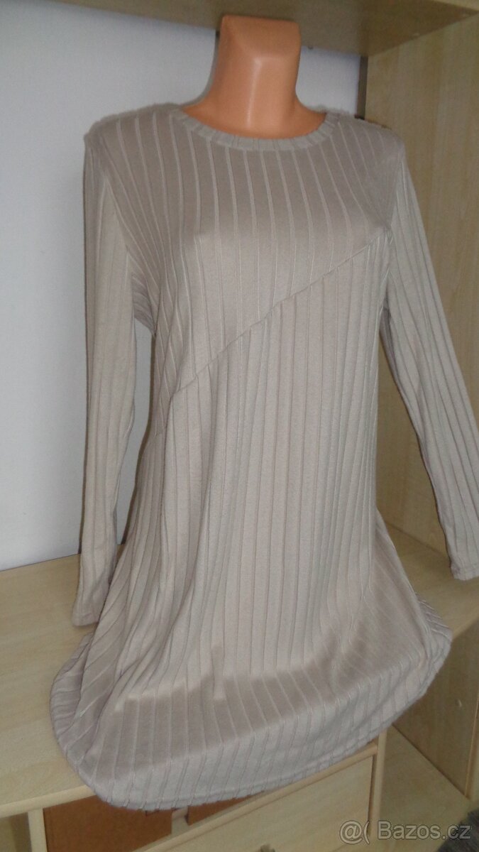 Béžové šaty NOVÉ vel.přibl.52-54