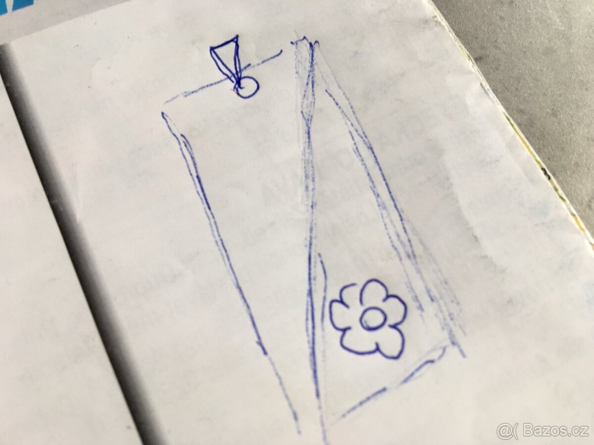 Přívěsek kovová destička s kytičkou 80 léta-POPTÁVÁM