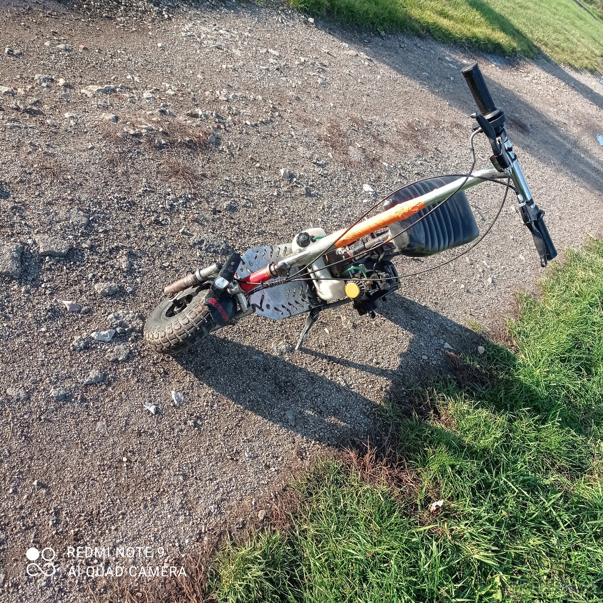 benzinova koloběžka 50ccm