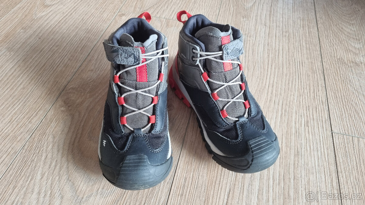 Dětské trekové boty Quecha Crossrock - vel. 30