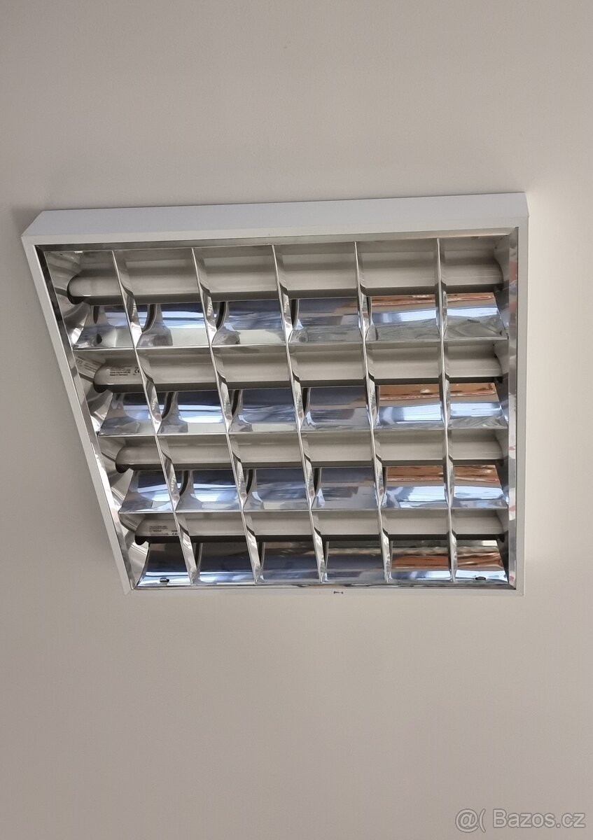 Stropní kancelářské svítidlo