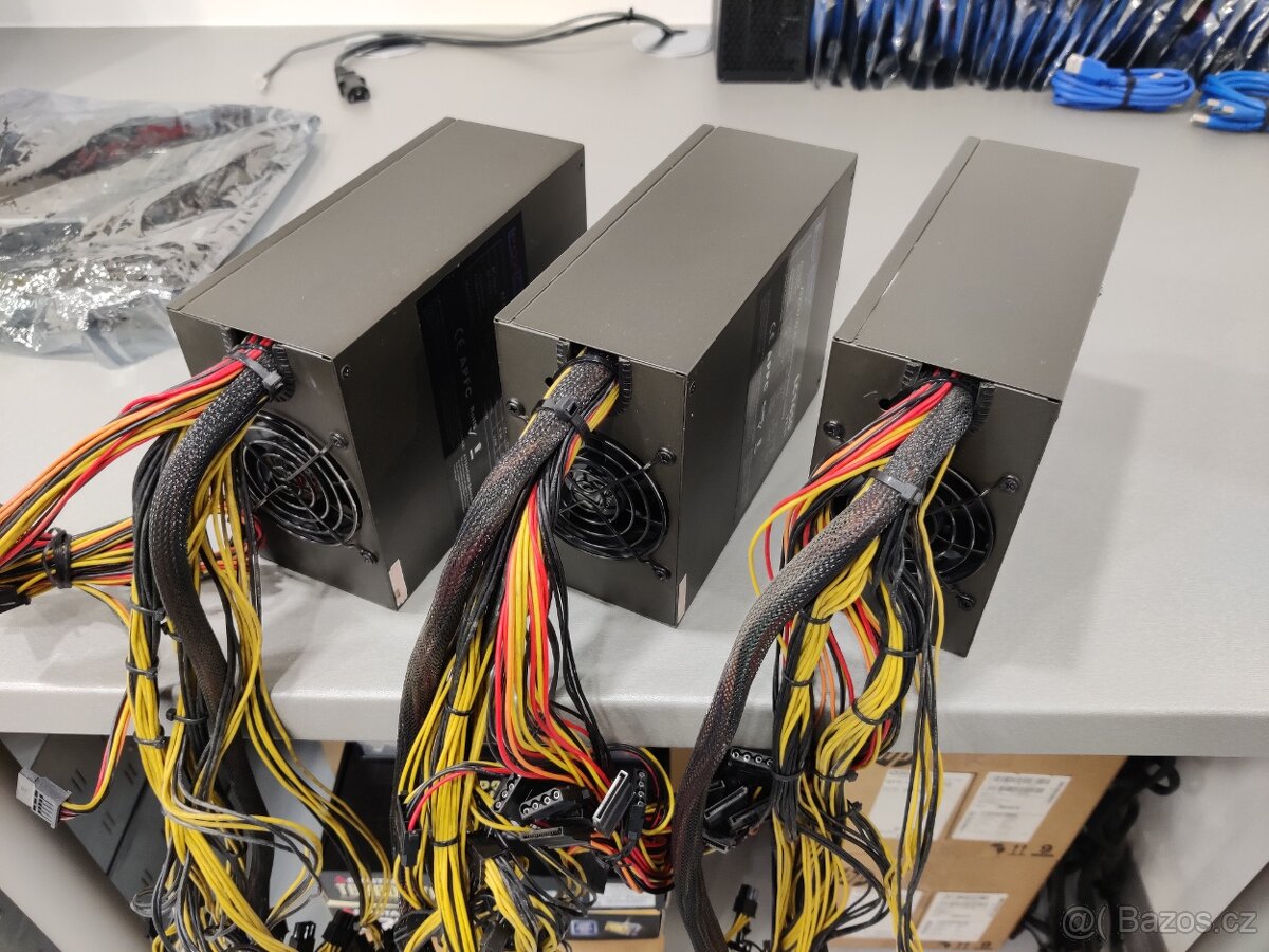 ATX zdroj LC Power LC1650 V2.31 1650W