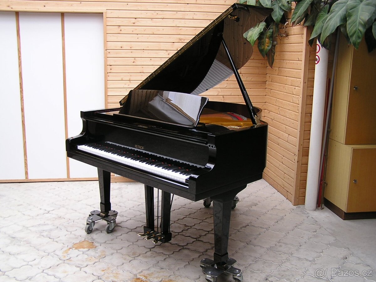 Prodám klavír Petrof mod.V