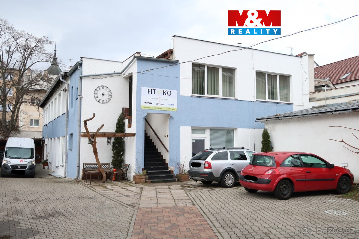 Pronájem obchodního objektu, 140 m², Pardubice