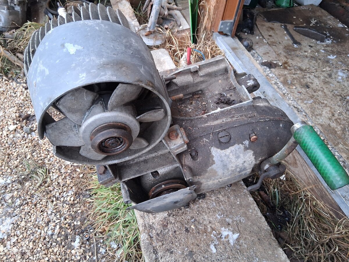 Motor Jawa cz 175