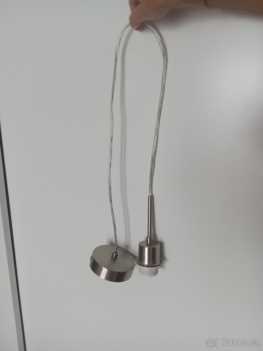 Závěsný kabel s objímkou 1m
