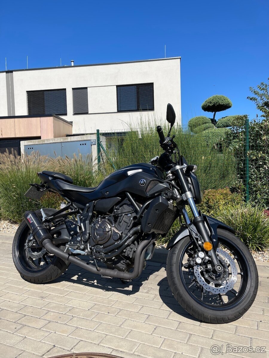 Yamaha MT-07 první majitel, najeto 11400KM, nebouraná