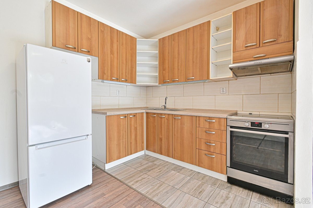 Pronájem bytu 2+kk, Oblá, Nový Lískovec, 16500 Kč/měs, 48 m