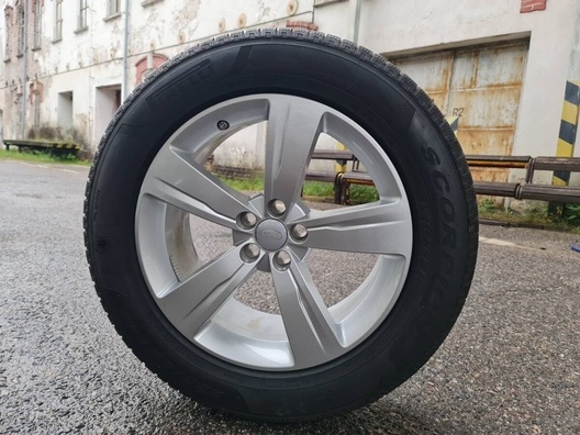 R19" 5x108 8,5jx19 et45 pneu 255/55 r19 70%