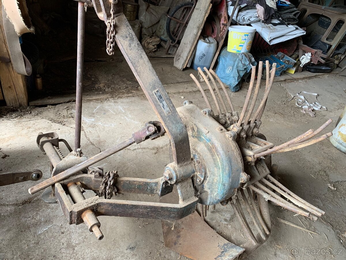 Kopačka na brambory za traktor