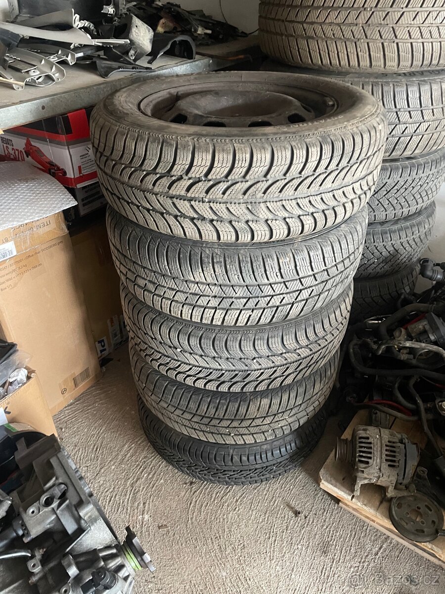 Zimní kola octavia 1 R15 5x100