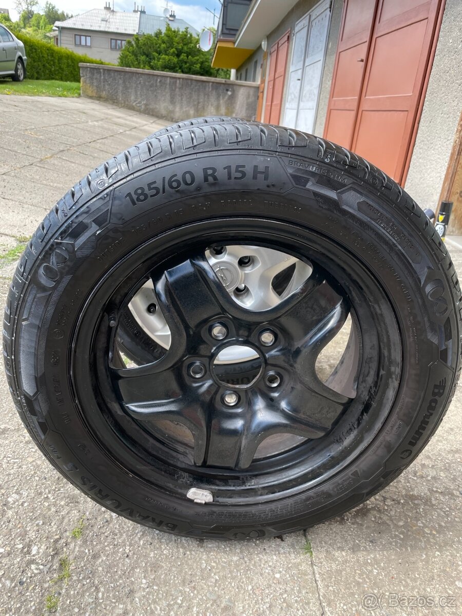Letní pneumatiky 185/50 R15 H a plechové disky - prodej
