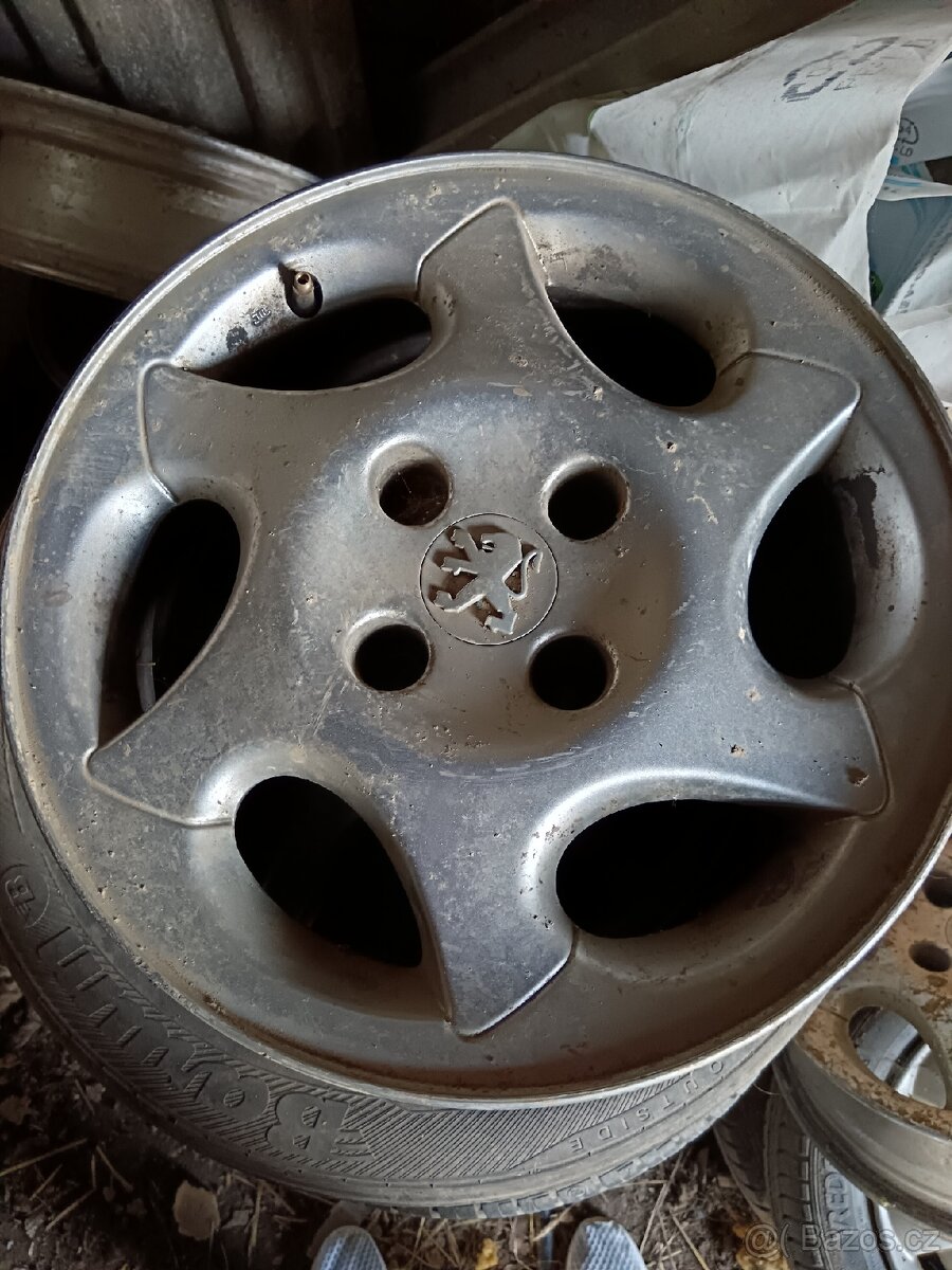 ALU kola Peugeot