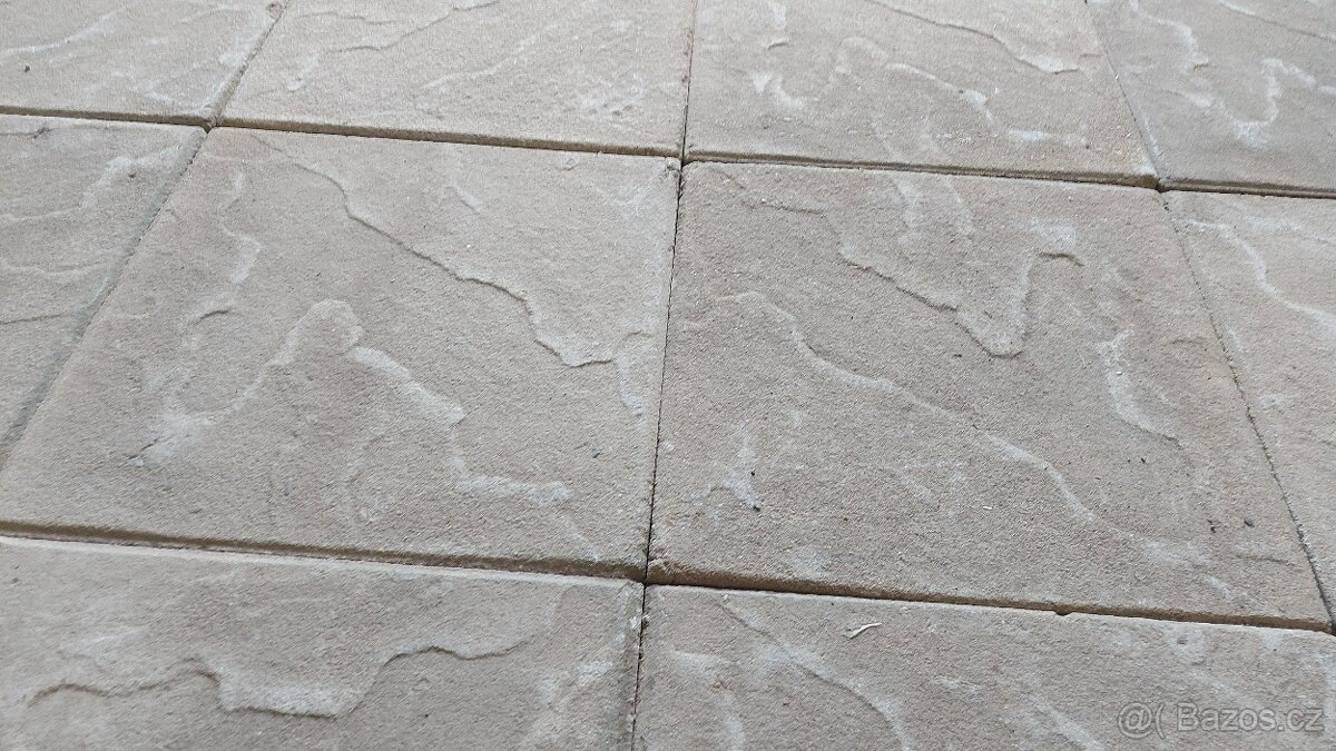 KOUPÍM - betonová dlaždice dlažba 40x 40x 5 cm