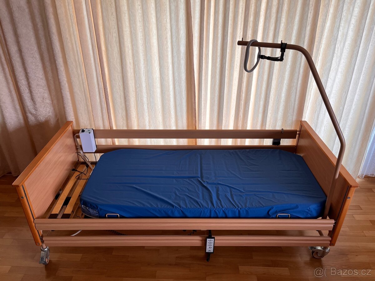 Elektricka polohovaci postel 220 cm +matrace a podlozka