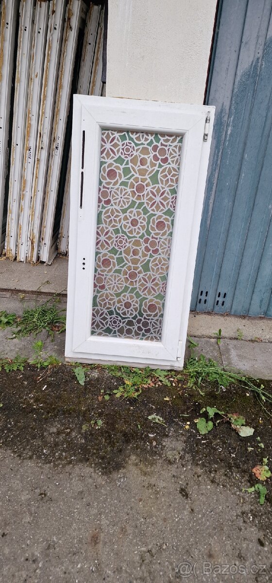 16ks plastove okno