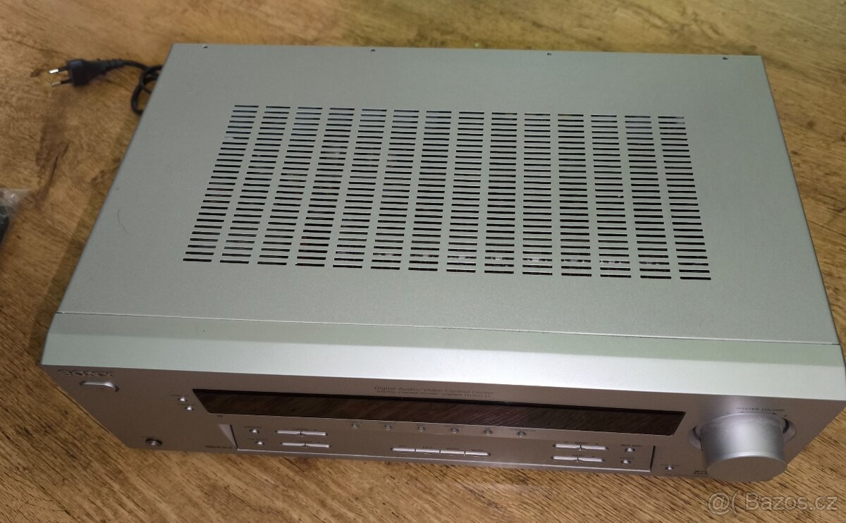 Av receiver SONY STR-DE495(2003-04) ,velmi pěkný,čti popis