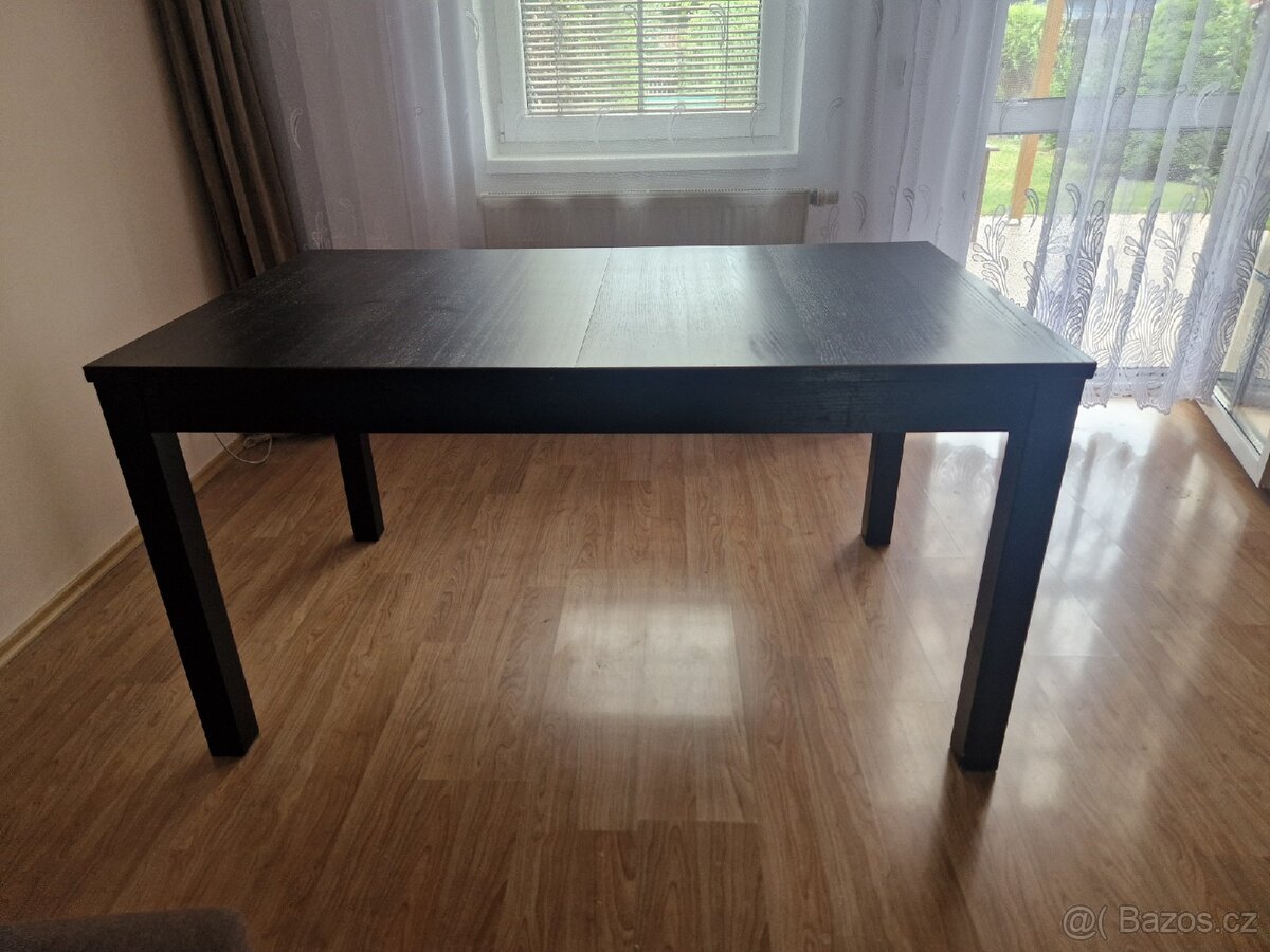 Jídelní stůl Ikea