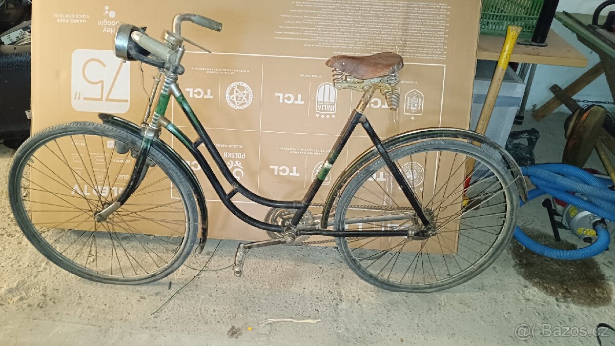 Starožitné kolo 1942