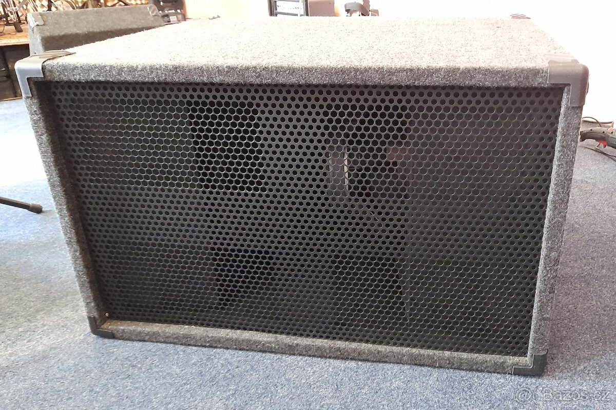 Subbasový reprobox 2000W