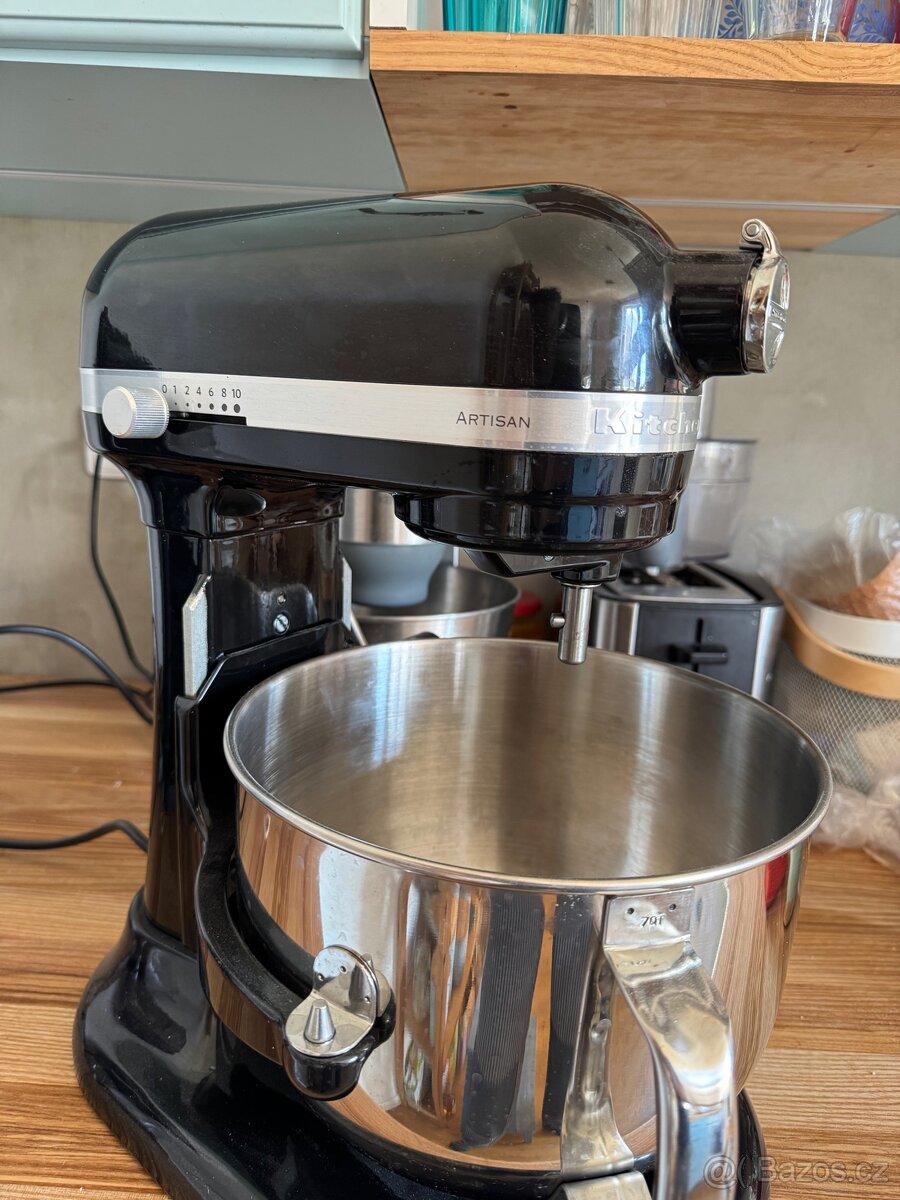 Kitchenaid Artisan 5KSM 7580 včetně příslušenství