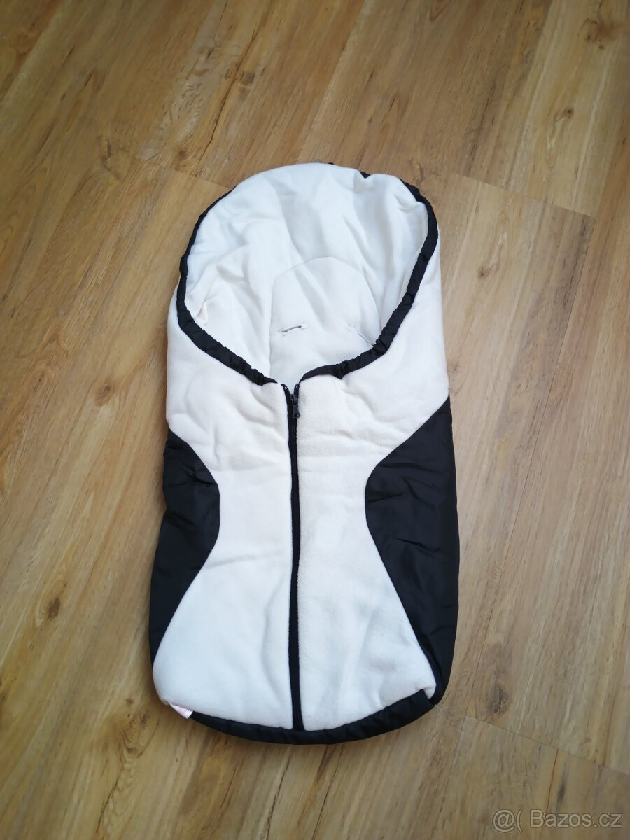 Fusak do autosedačky