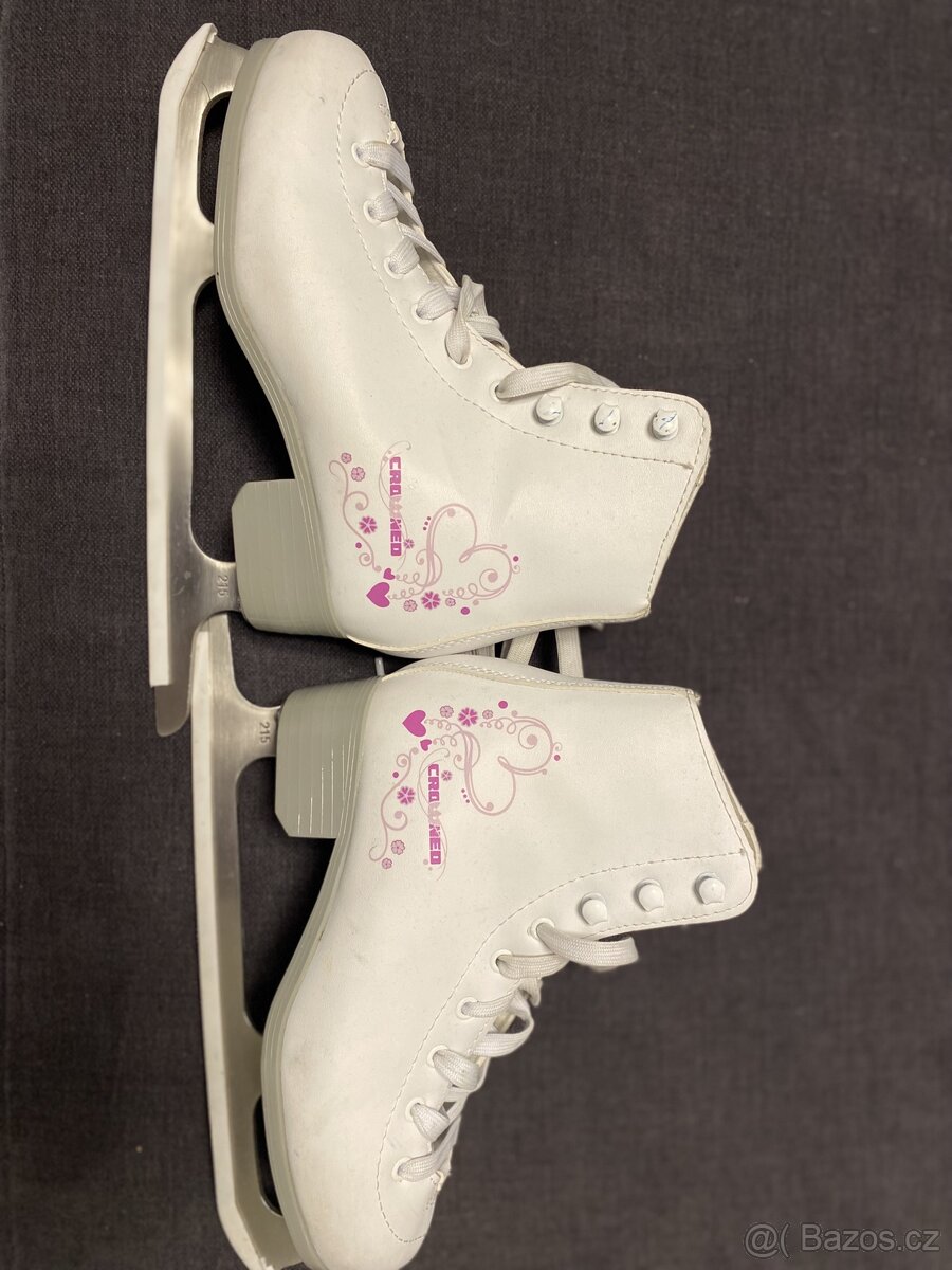 Dívčí lední brusle Crowned Jr. vel 34