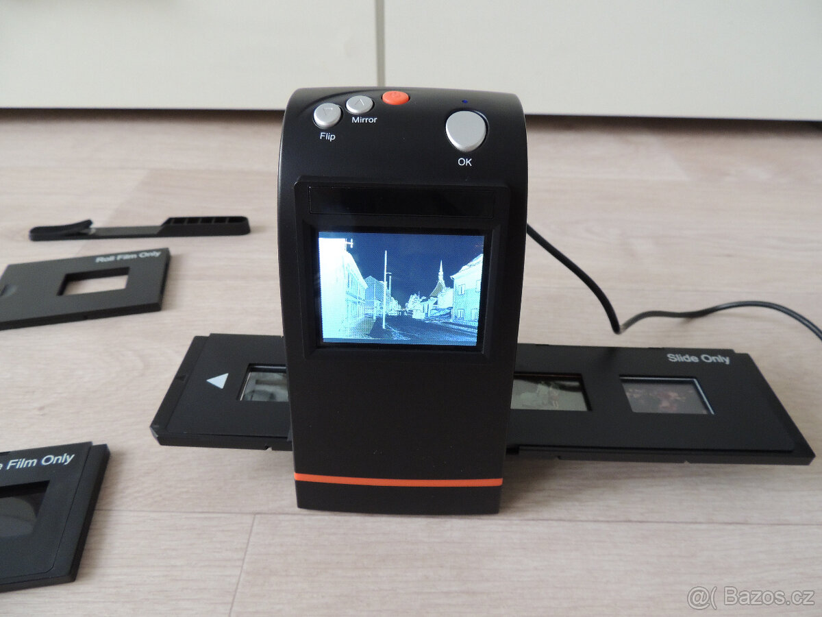 Skener diapozitivů a negativů FilmScan35 2400 DPI